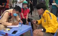 Công An Bình Dương dàn trận bắt quái xế