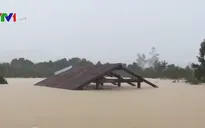 Di dời hàng trăm hộ dân bị cô lập giữa lòng hồ thủy lợi