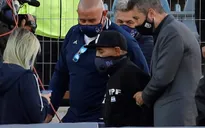 Cựu danh thủ Diego Maradona phải nhập viện để phẫu thuật não