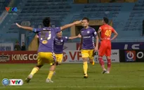 VIDEO: Quang Hải volley lập siêu phẩm vào lưới CLB Sài Gòn