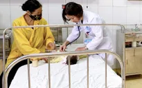 Trẻ 11 tháng nhập viện do ngộ độc thuốc nhỏ mũi