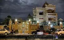 Khám xét nhà Thiện Soi - đại gia sở hữu 2 biệt thự dát vàng bị tố cho vay lãi "cắt cổ"