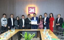 Tập đoàn Novaland trao tặng 1 tỷ đồng cho chương trình "Cặp lá yêu thương"