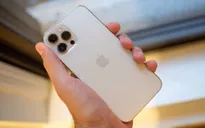 Mua iPhone 12 Pro Max, nhận được… miếng đá vỡ, hộp bút màu