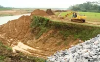 Dự án kè chống sạt lở bị phản đối vì chưa đền bù thỏa đáng?