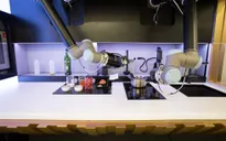 Câu chuyện tiêu dùng: Căn nhà tím hay robot tự nấu ăn?
