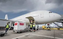 "Hô biến" máy bay chở khách thành chở hàng hóa
