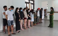 Đột kích quán karaoke, phát hiện 22 đối tượng dương tính với ma túy