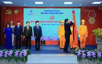 Tổng công ty Điện lực miền Trung vinh dự đón nhận Huân chương Lao động hạng Nhất