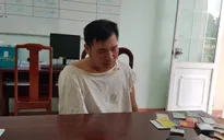 Bắt quả tang nam sinh viên cạy cửa ô tô, trộm tài sản ngay trong trường học