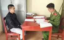 Bắt tạm giam tài xế ô tô tông người đi xe máy "bay" lên mái nhà