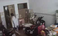 Kẻ cướp táo tợn xông vào nhà, xịt hơi cay cướp tài sản tại TP Hồ Chí Minh