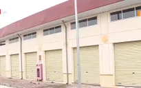 Đầu tư hàng trăm triệu mua kiot nhưng chợ lại bỏ không