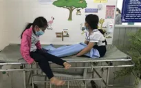 7 học sinh tiểu học nhập viện sau khi uống trà sữa