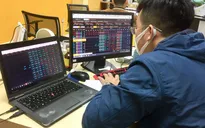 VN-Index giằng co quanh mốc 1.015 điểm