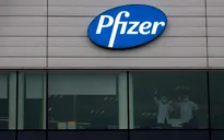 WHO xem xét cấp phép khẩn cấp vaccine COVID-19 của Pfizer - BioNTech