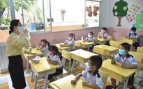 Hà Nội tăng cường chỉ đạo về việc đeo khẩu trang của học sinh