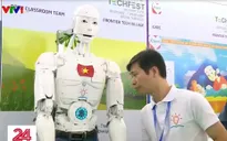 Robot Việt Nam biết giải toán, đọc thơ, có thể đảm nhận vị trí trợ giảng