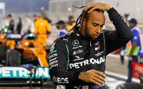 Lãnh đội Mercedes tiết lộ tình hình sức khỏe của Lewis Hamilton