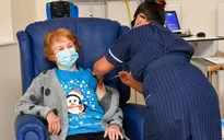 Anh chính thức triển khai tiêm vaccine COVID-19, ai là người được tiêm đầu tiên?