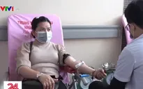 Hàng trăm người dân TP.HCM tham gia hiến máu