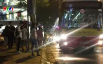 Hà Nội: Nhiều xe bus dừng đỗ vi phạm luật