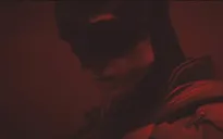 Hé lộ tạo hình đầu tiên của Robert Pattinson trong "The Batman"