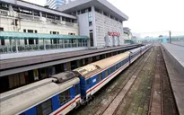 Tạm ngừng chạy tàu SP1-SP2 tuyến Hà Nội - Lào Cai do quá vắng khách