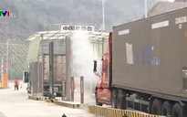 Thông quan cửa khẩu Tân Thanh, Lạng Sơn