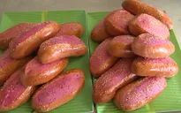 Cần Thơ xuất hiện tiệm bánh làm từ thanh long