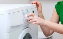 Chọn mức nước, bột giặt và những cách giúp tiết kiệm điện cho máy giặt