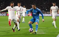 Juventus thua muối mặt, C.Ronaldo bị chê "vô hại"