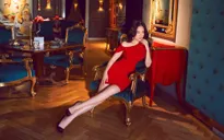 Nữ chính “Tiệm ăn dì ghẻ” diện đồ đơn sắc vẫn hút mọi ánh nhìn