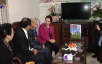 Chủ tịch Quốc hội thăm cán bộ lão thành cách mạng tại Hải Phòng