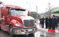 Thông quan hàng xuất khẩu ùn ứ tại cửa khẩu Hữu Nghị