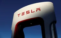 Cổ phiếu Tesla rớt 17% giá trị do virus Corona