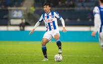 Văn Hậu phải rời sân vì chấn thương trong trận đấu của đội trẻ Heerenveen