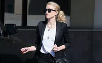 Sau ì xèo đánh đập Johnny Depp, Amber Heard chuẩn bị quần áo đẹp dự Oscar