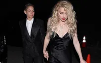 Hậu chia tay Johnny Depp và tỷ phú Elon Musk, Amber Heard yêu một nữ quay phim