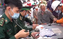Cứu nạn tàu cá Quảng Nam và 40 thuyền viên trôi dạt trên biển