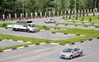 Giám sát học lý thuyết lái xe bằng camera
