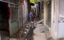 Bất cập khơi thông cống ngập nghẹt tại Cần Thơ