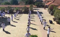 Tập thể dục giữa giờ bằng các thế võ