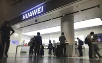 Ký ban hành luật cấm các công ty viễn thông Mỹ mua thiết bị của Huawei