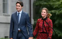 Thủ tướng Canada tự cách ly sau khi vợ nhiễm COVID-19