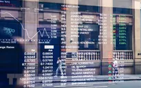 Lần đầu tiên trong lịch sử FED hạ lãi suất 100 điểm cơ bản/lần