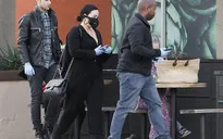 Demi Lovato trang bị cẩn thận giữa đại dịch COVID-19