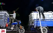 Người dân gồng mình chống chọi hạn mặn