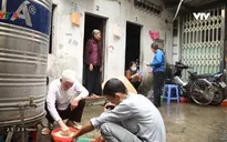 Tình người ở "xóm chạy thận"