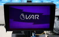 Ban điều hành VAR ở giải ngoại hạng trước thách thức ở mùa giải tới